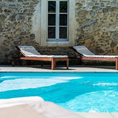 La Maison De Livia, Gite, Chambres Et Table D'Hotes Sauzet (Gard) Экстерьер фото