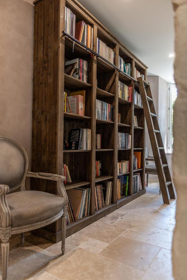 La Maison De Livia, Gite, Chambres Et Table D'Hotes, Entre Uzes Et Nimes Sauzet  Экстерьер фото
